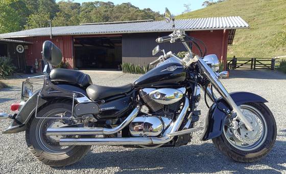 SUZUKI BOULEVARD C1500 